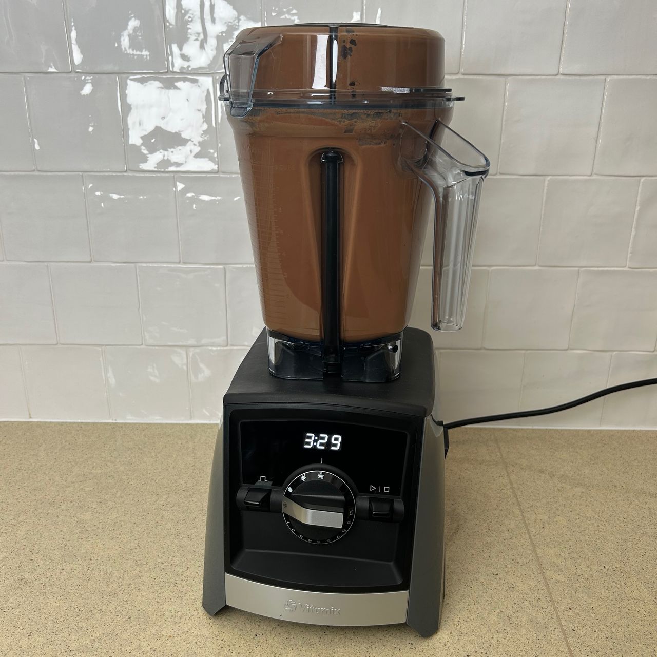 Testing the Vitamix A2500i blender
