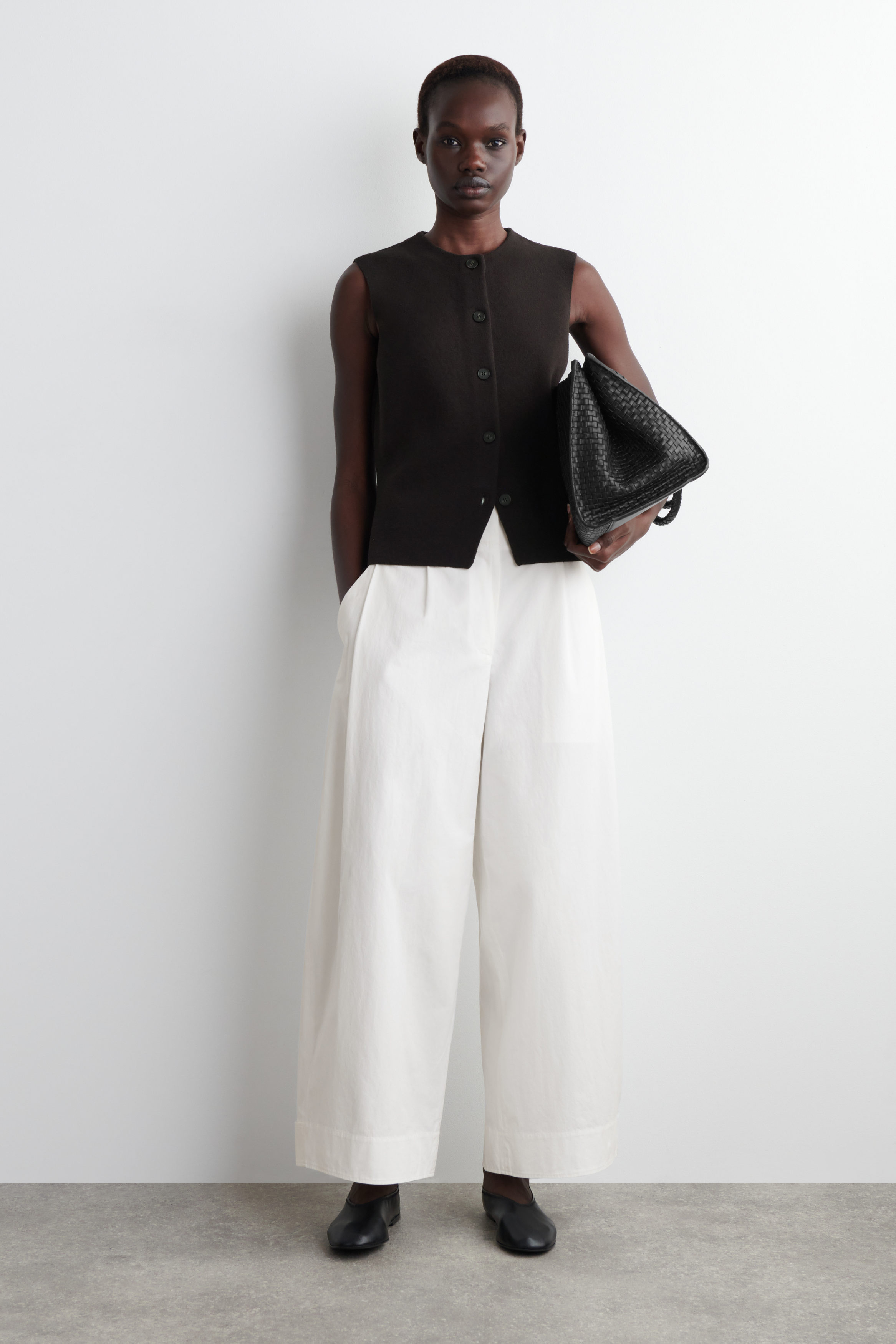 Cotton Barrel-Leg Trousers