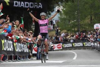 Marianne Vos wins stage 9 at 2011 Giro d'Italia Donne