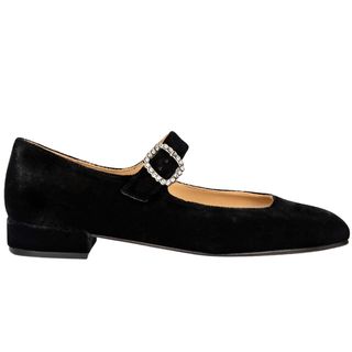 black flat shoes with buckle