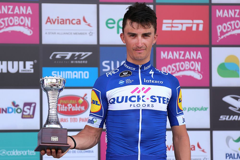 Julian Alaphilippe on the Colombia Oro y Paz podium after stage 4