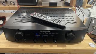 Marantz PM6007 on wooden rack