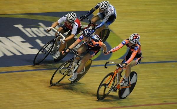 Hannah Barnes and Hannah Walker of the Motorpoint team won the women's Madison title