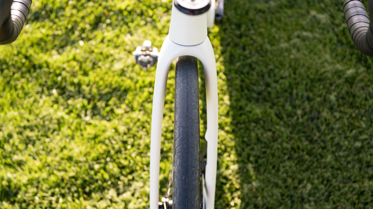 Enve Frey front fork woith room for a 40mm tyre