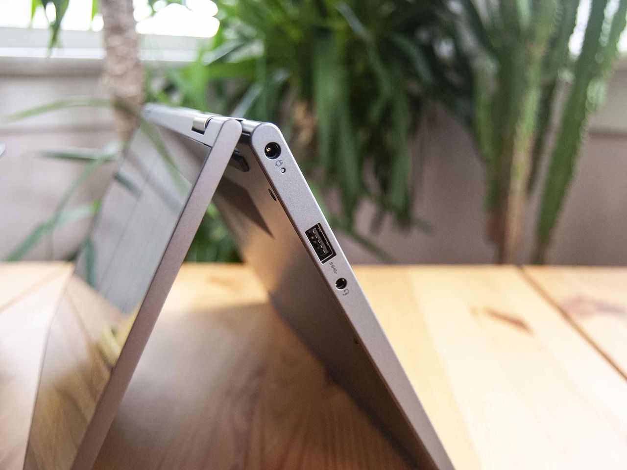 Lenovo Yoga C640