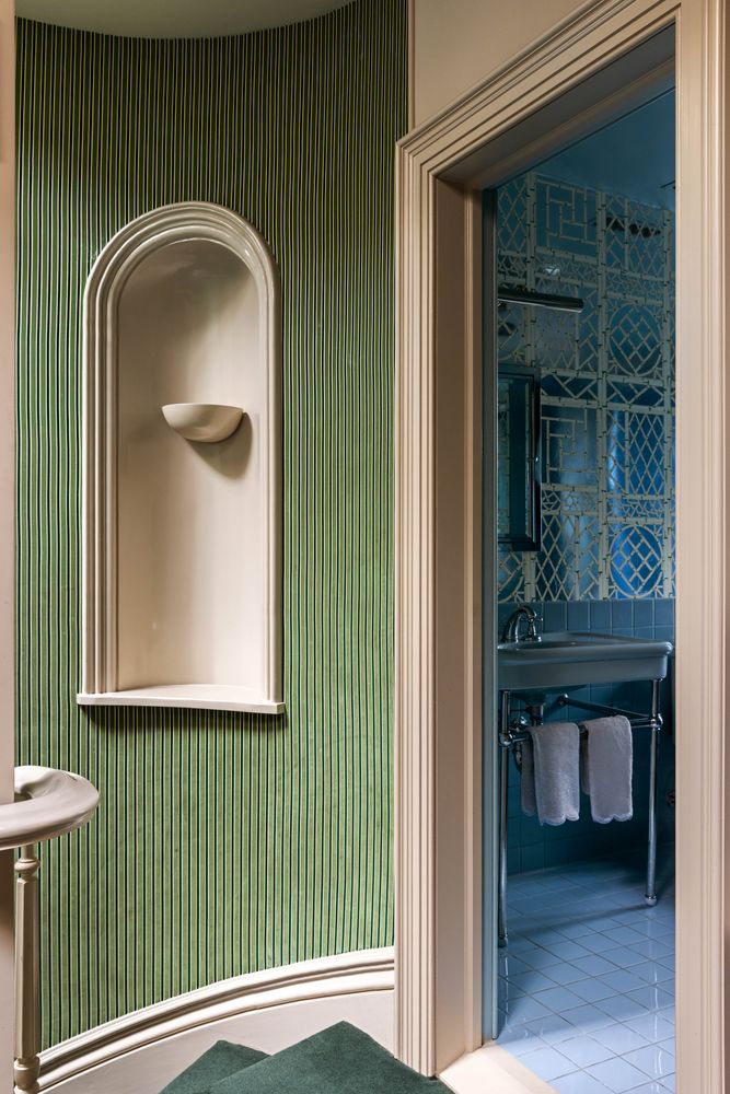 lily allen david harbour house