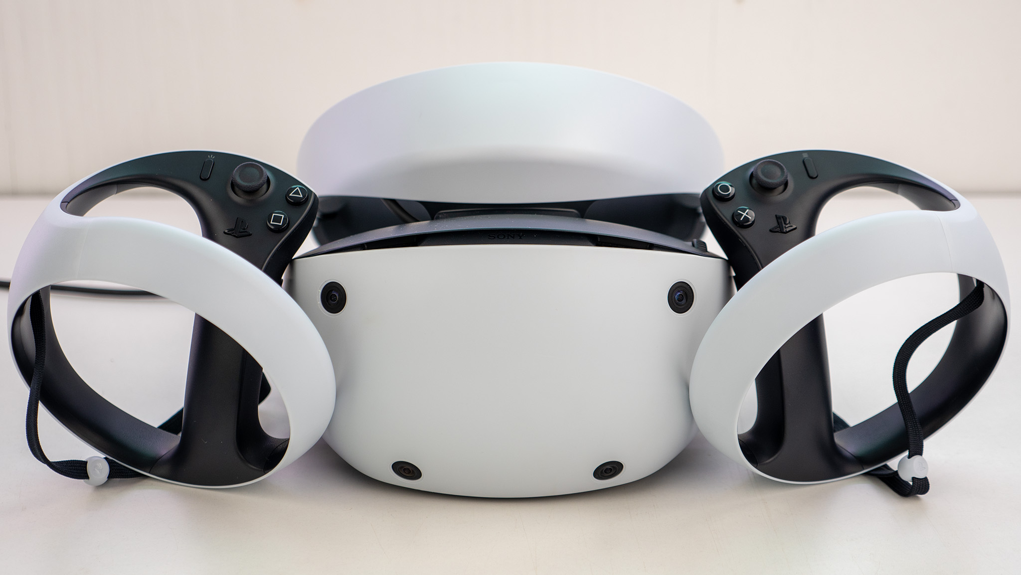 Bloomberg: PlayStation VR2 headset has had a weak start, analysts