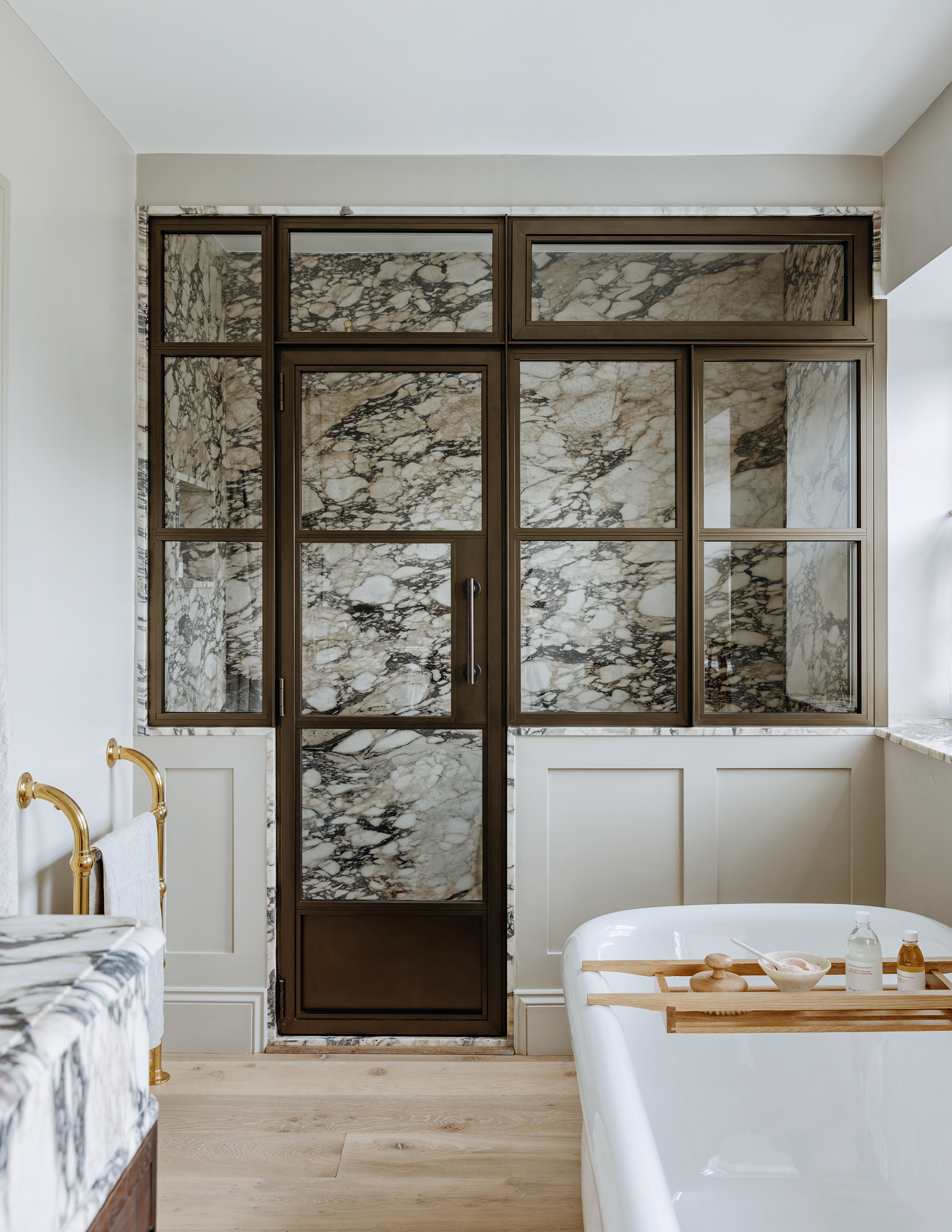 A contemporary bathroom with walk-in shower