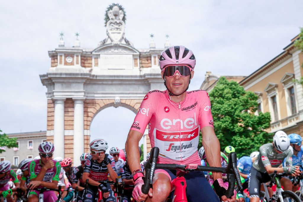Giro d'Italia jerseys and rules the complete guide Cyclingnews