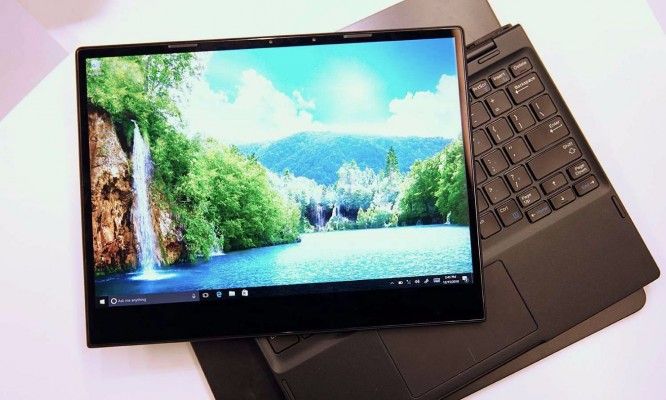 Dell Latitude 7285 2-in-1 Sports First Wireless Charging Keyboard