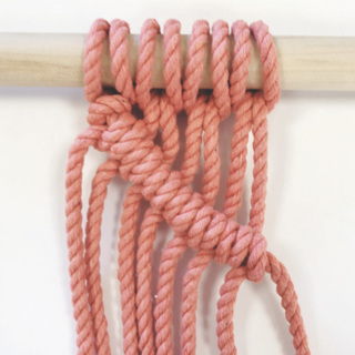 How to macrame a diagonal clove hitch knot step two