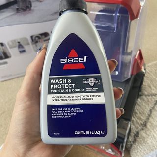 The wash and protect liquid for the carpet cleaner