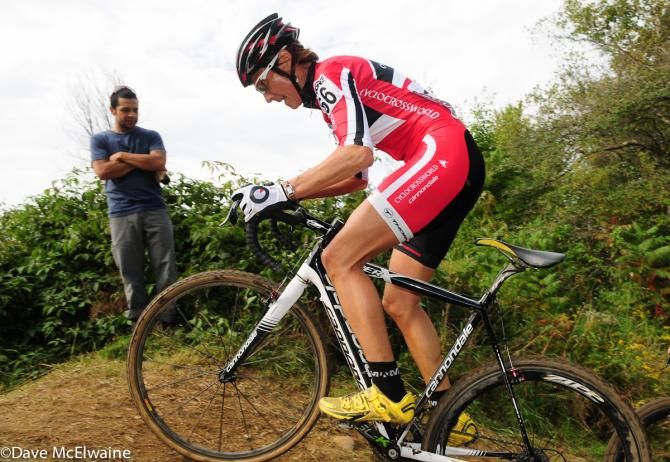Lyne Bessette (Cyclocrossworld.com) on a steep climb