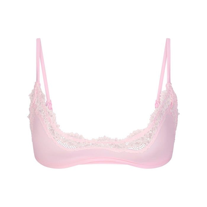 One-size-fits-all lace scoop bralette