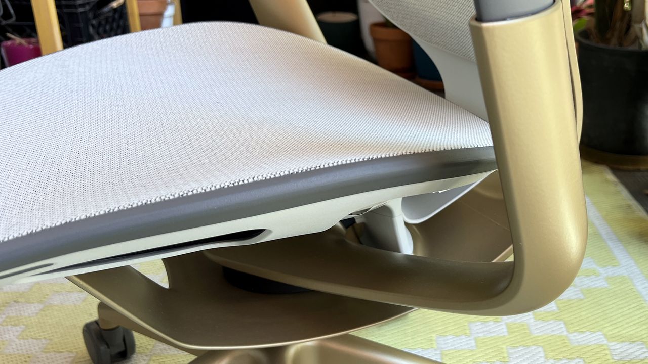 SteelCase Karman