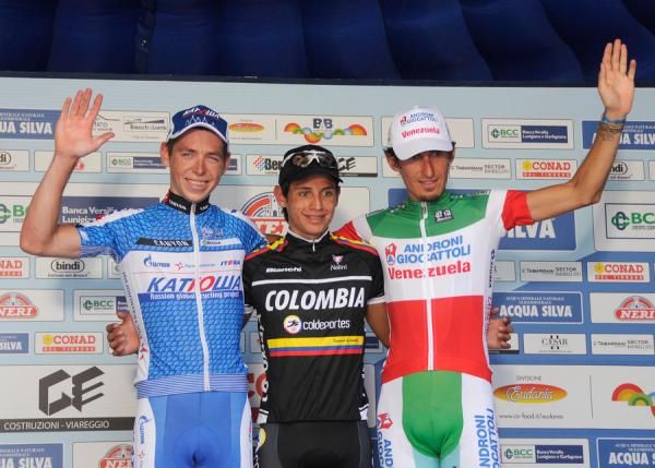 The podium at GP Citt&agrave; di Camaiore: Sergei Chernetckii (Itera-Katusha), Johan Chaves (Colombia-Coldeportes) and Franco Pellizotti (Androni Giocattoli-Venezuela)