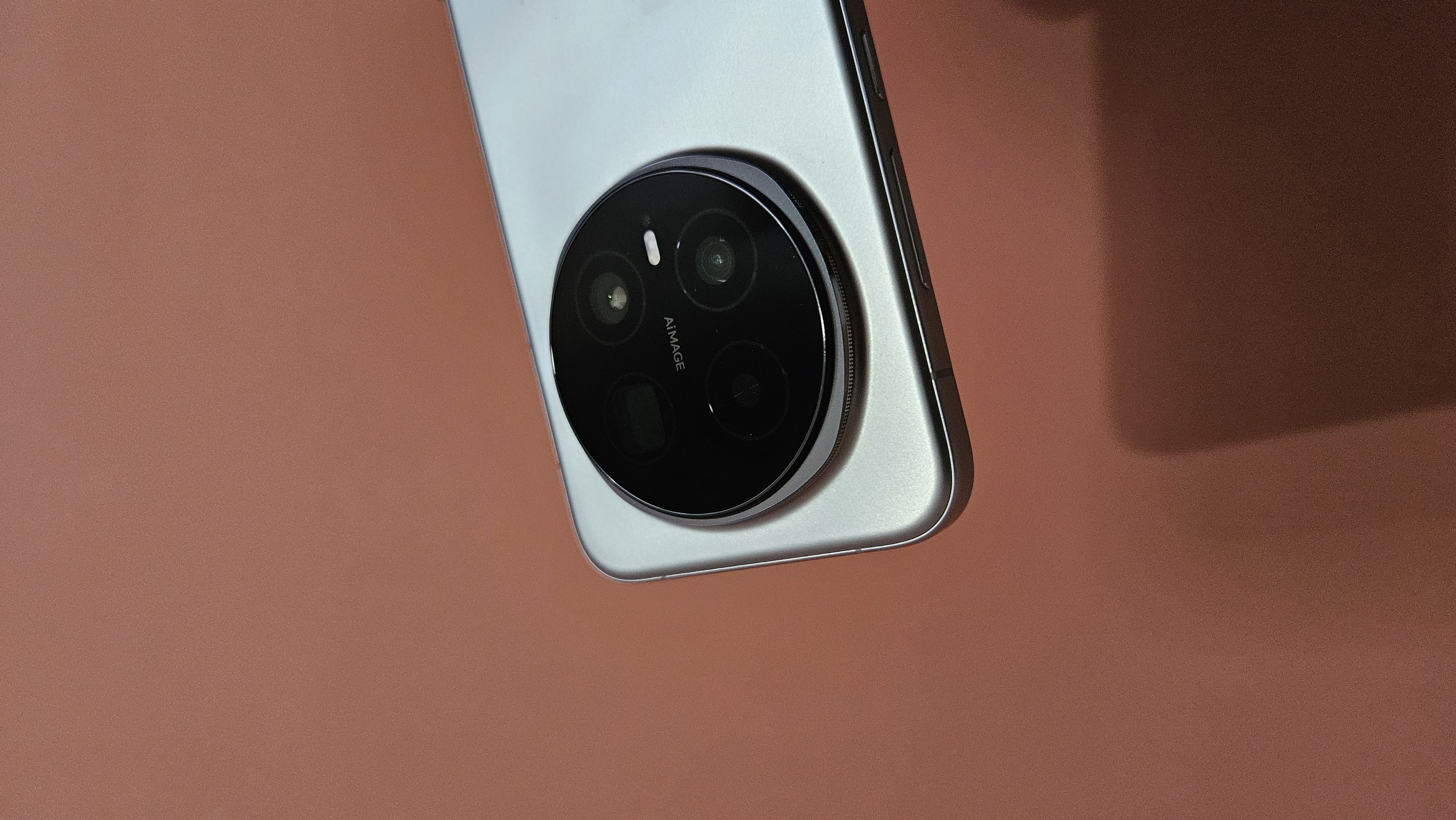 The Honor Magic8 phone