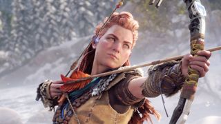 Aloy aus Horizon Forbidden West hält einen Bogen