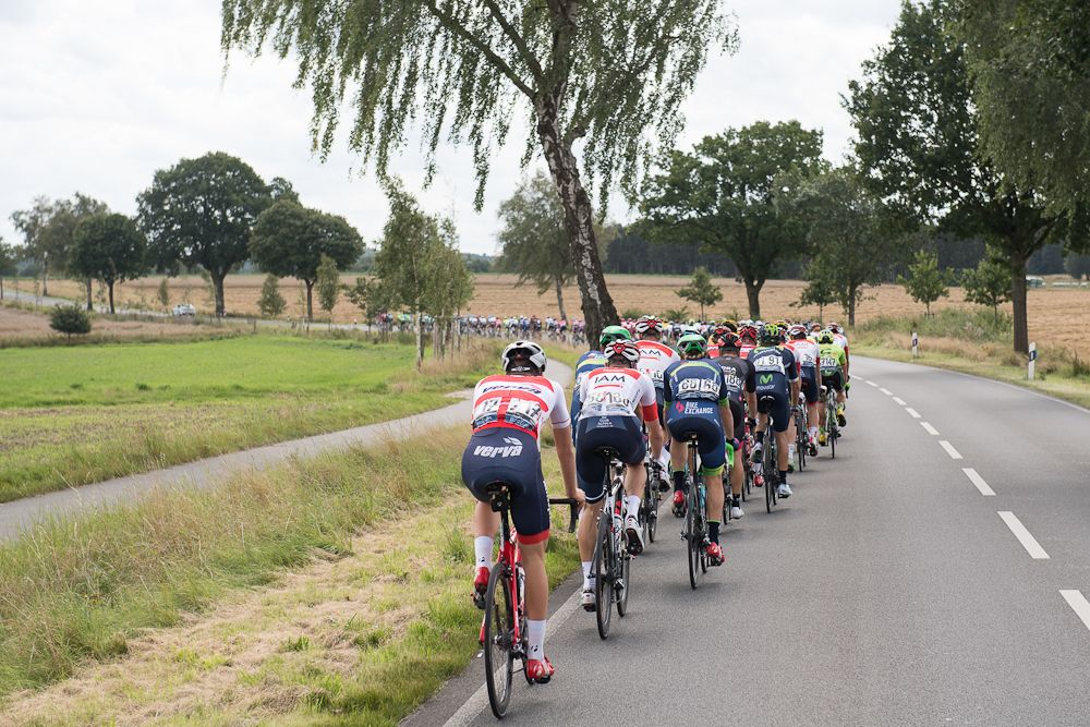 Athletes ride in the pack during the Euroeyes Cyclassics Hamburg