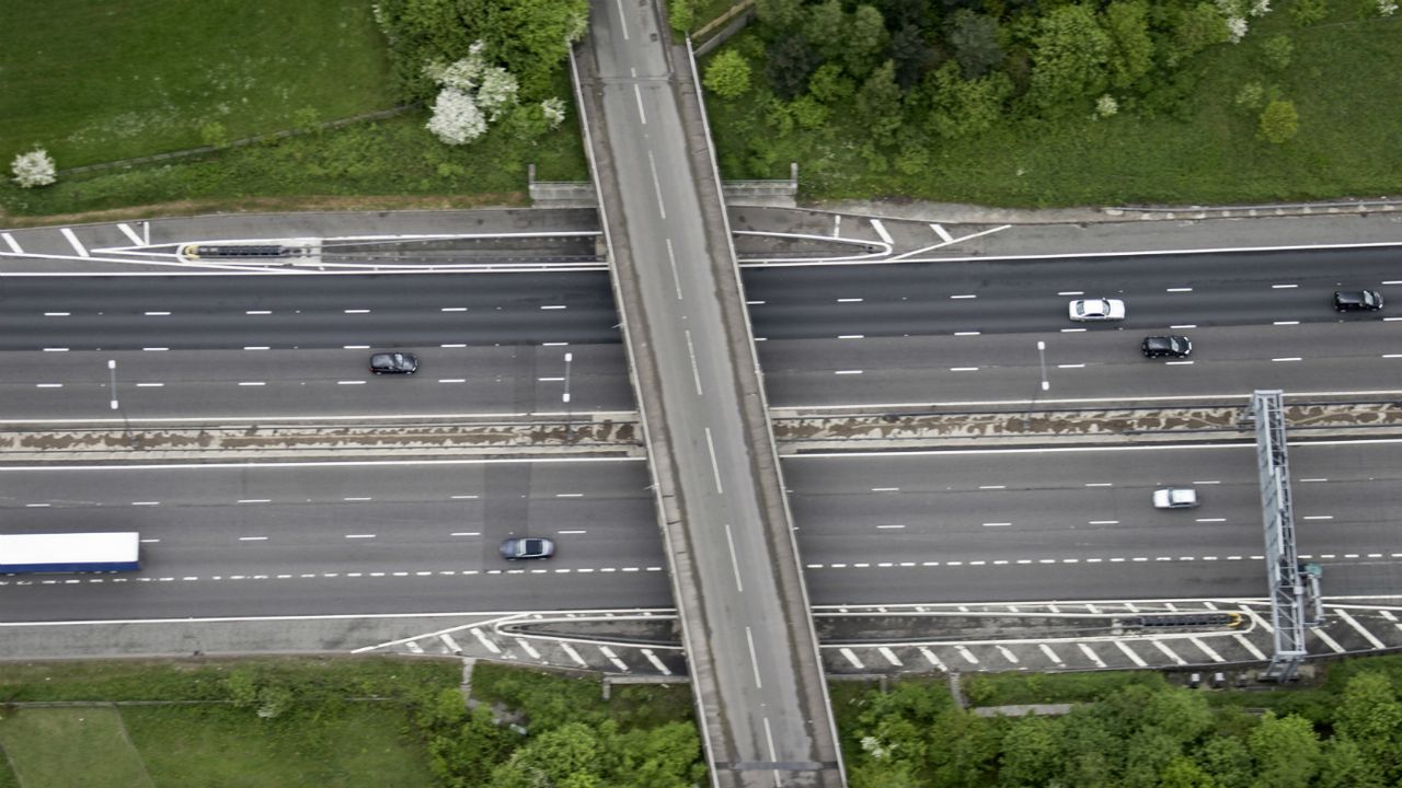 M25, Motorway