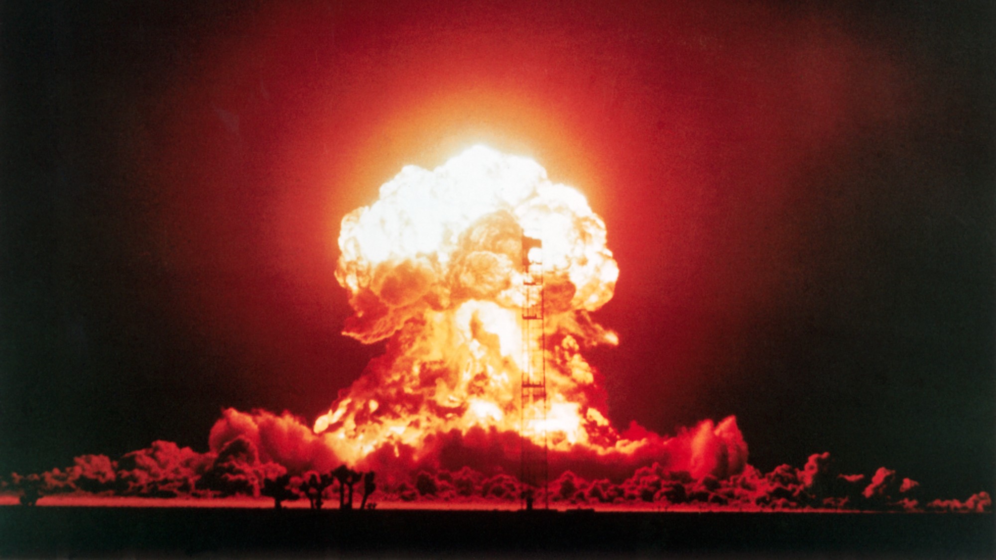 A night-time nuclear explosion test during Operation Upshot-Knothole
