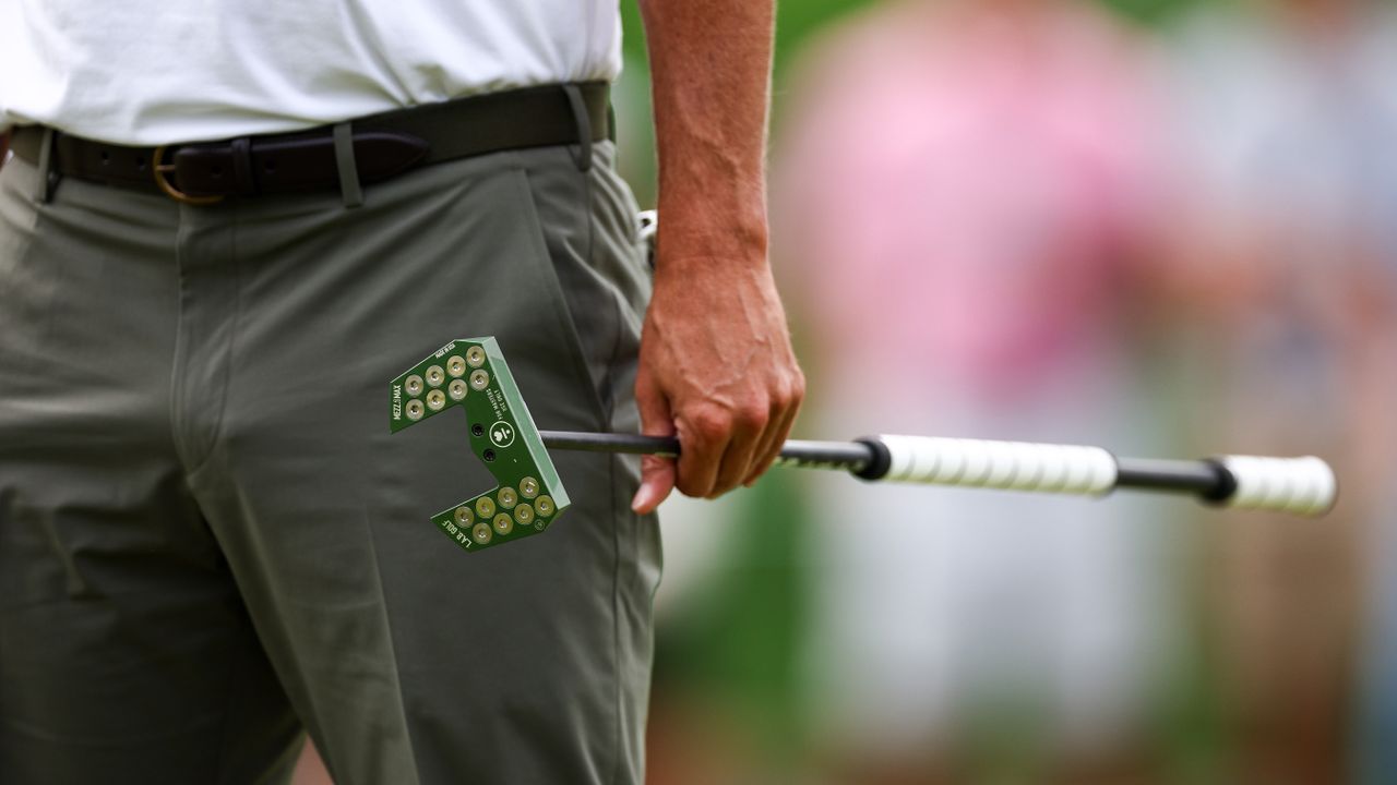 Photo of Adam Scott holding his LAB Golf Mezz Max putter