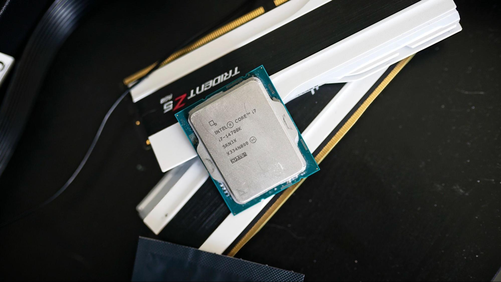 Intel CPU and Trident Z RAM