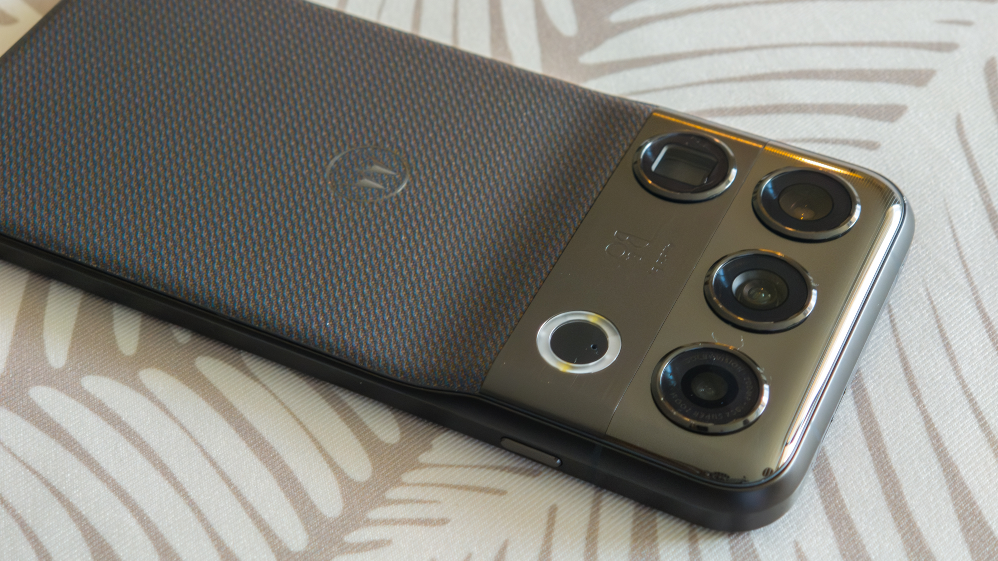 The Motorola Signature 27 rear cameras and back panel