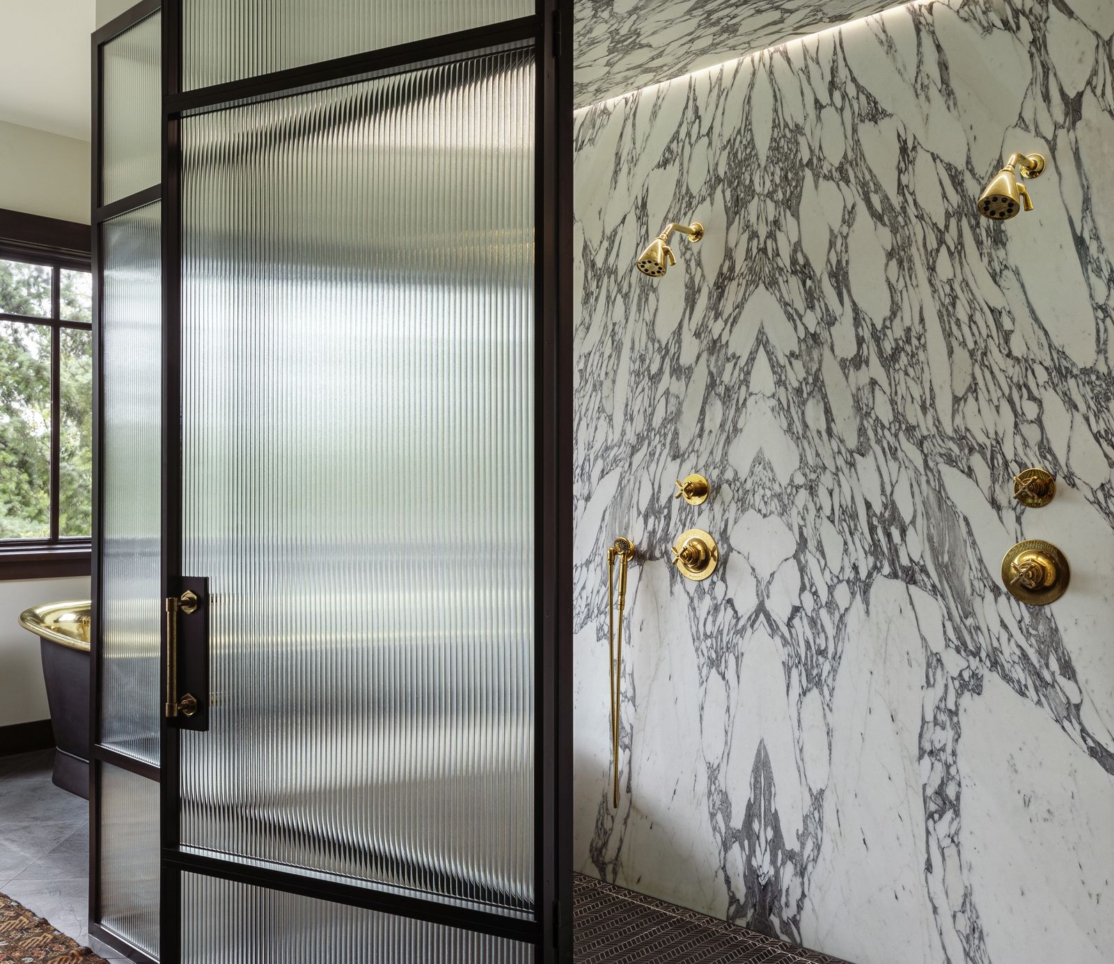 Who Says Shower Enclosures Can't be Glam? 6 Inspiring Ideas | Livingetc