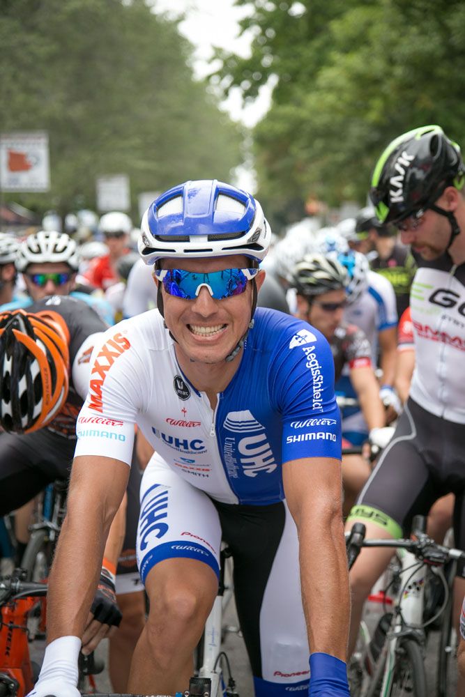 Stage 2 winner Carlos Alzate (UHC)