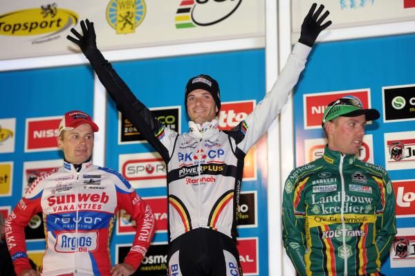 Pauwels, Albert, Nys on the podium