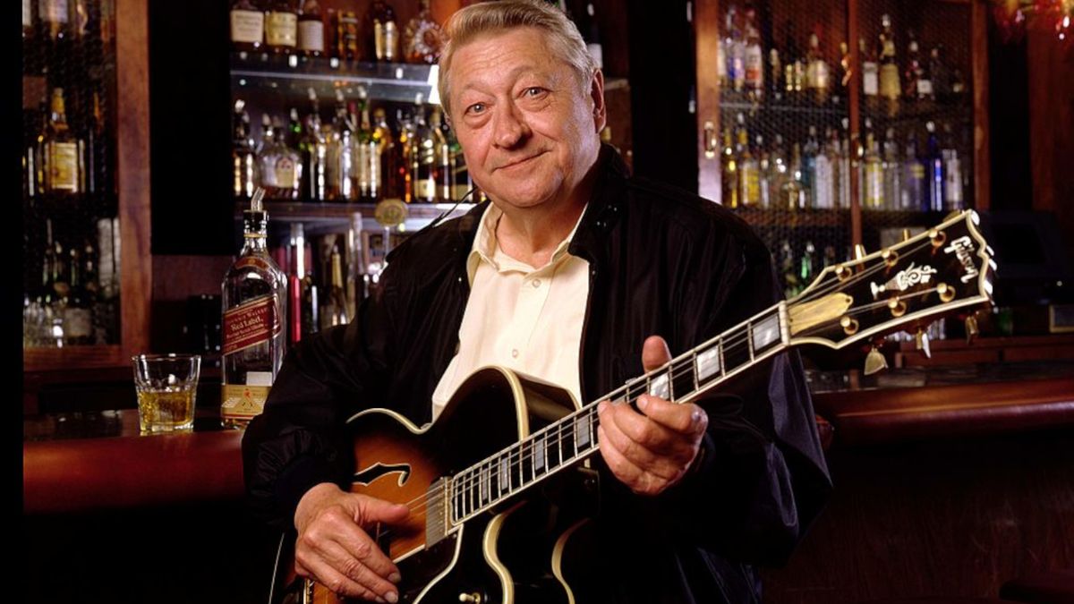 “It Was Just Like an Atomic Bomb Going Off”: Elvis Presley Guitarist Scotty Moore Recounts the Birth of Rock ‘n’ Roll