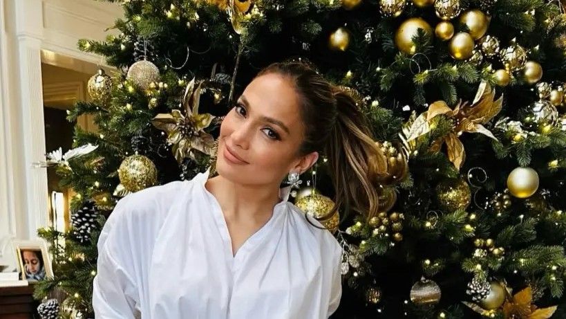 Jennifer Lopez at Christmas