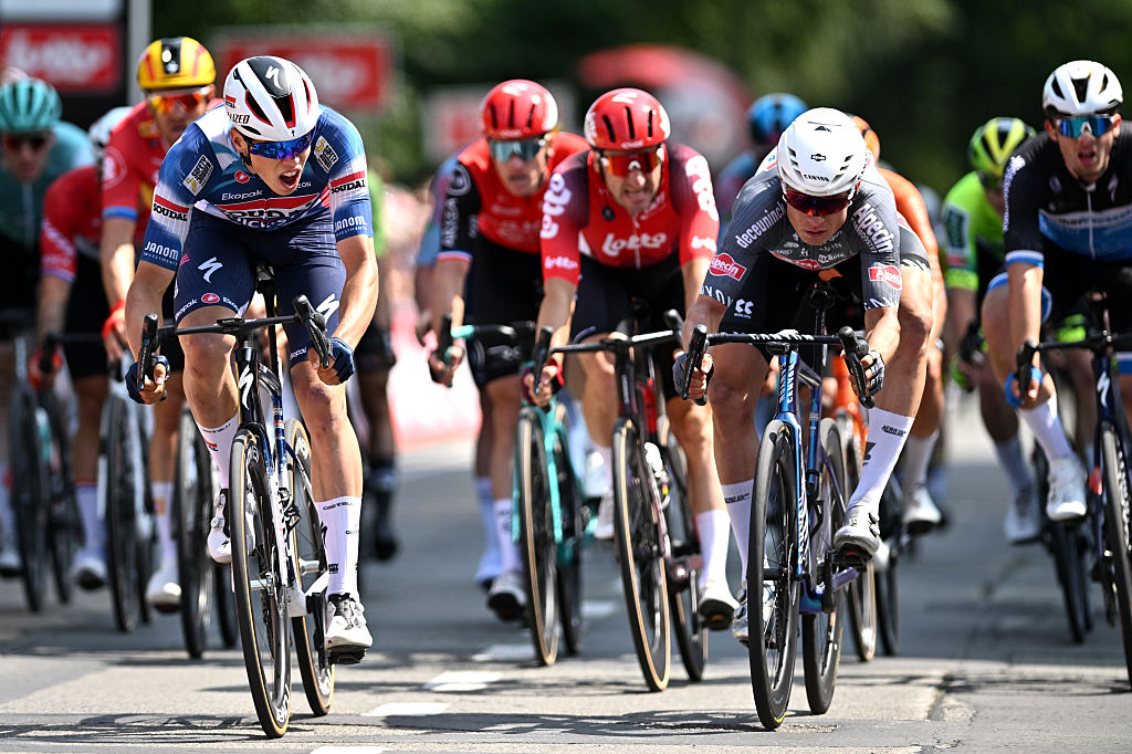 Paul Magnier wins Elfstedenronde in photo finish ahead of Jasper Philipsen