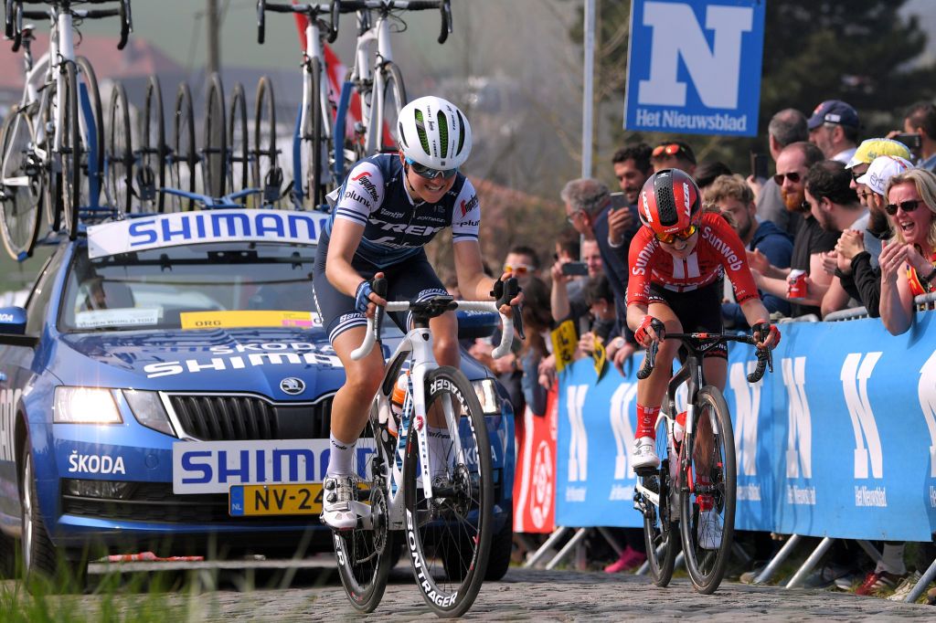 OUDENAARDE BELGIUM APRIL 07 Ruth Winder of The United States and Team TrekSegafredo Women Leah Kirchmann of Canada and Team Sunweb Women Public Fans Cobblestones during the 16th Tour of Flanders 2019 Ronde van Vlaanderen Women Elite a 1592km race from Oudenaarde to Oudenaarde RondeVlaanderen FlandersClassic RVV19 on April 07 2019 in Oudenaarde Belgium Photo by Luc ClaessenGetty Images