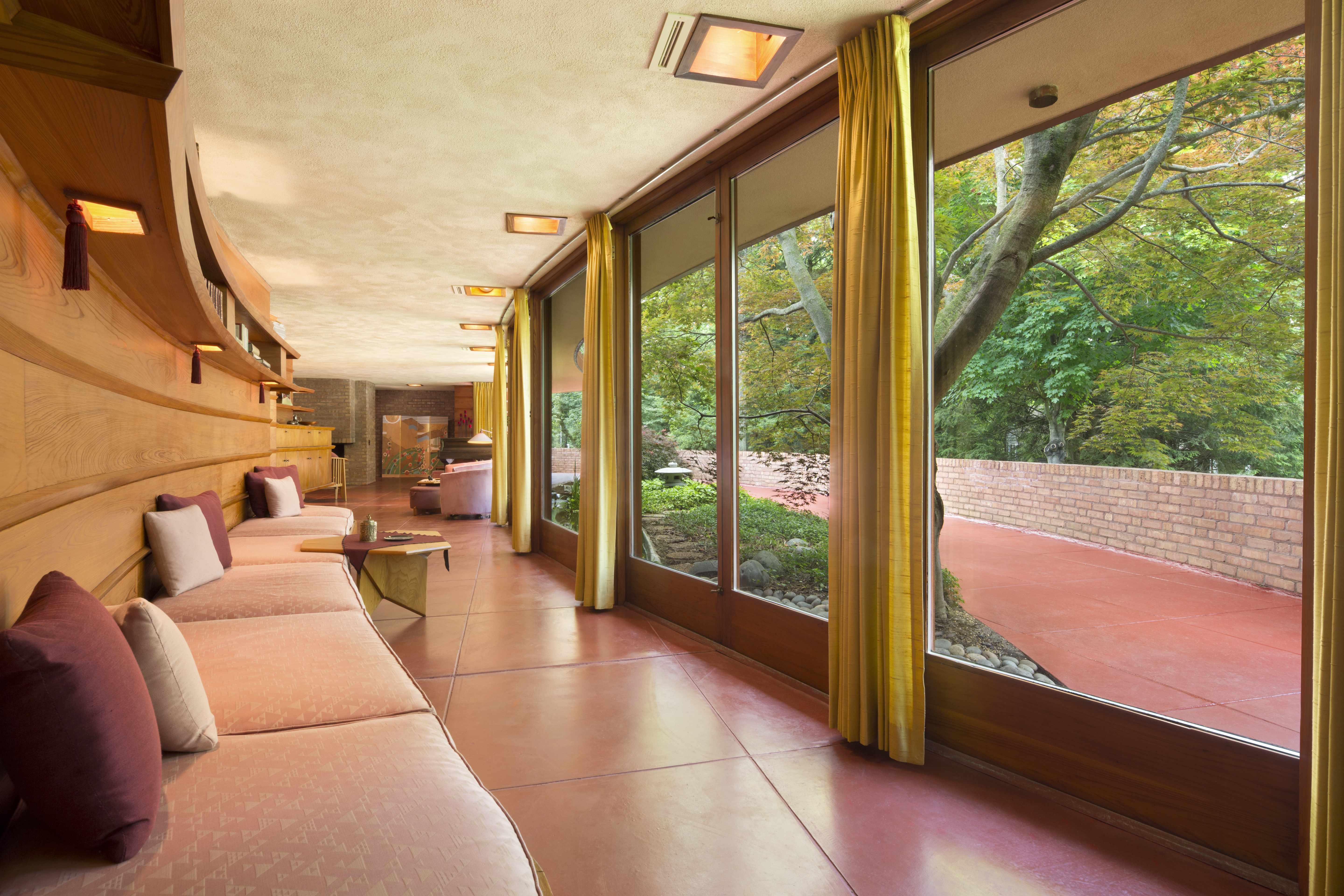 Frank lloyd wright laurent house