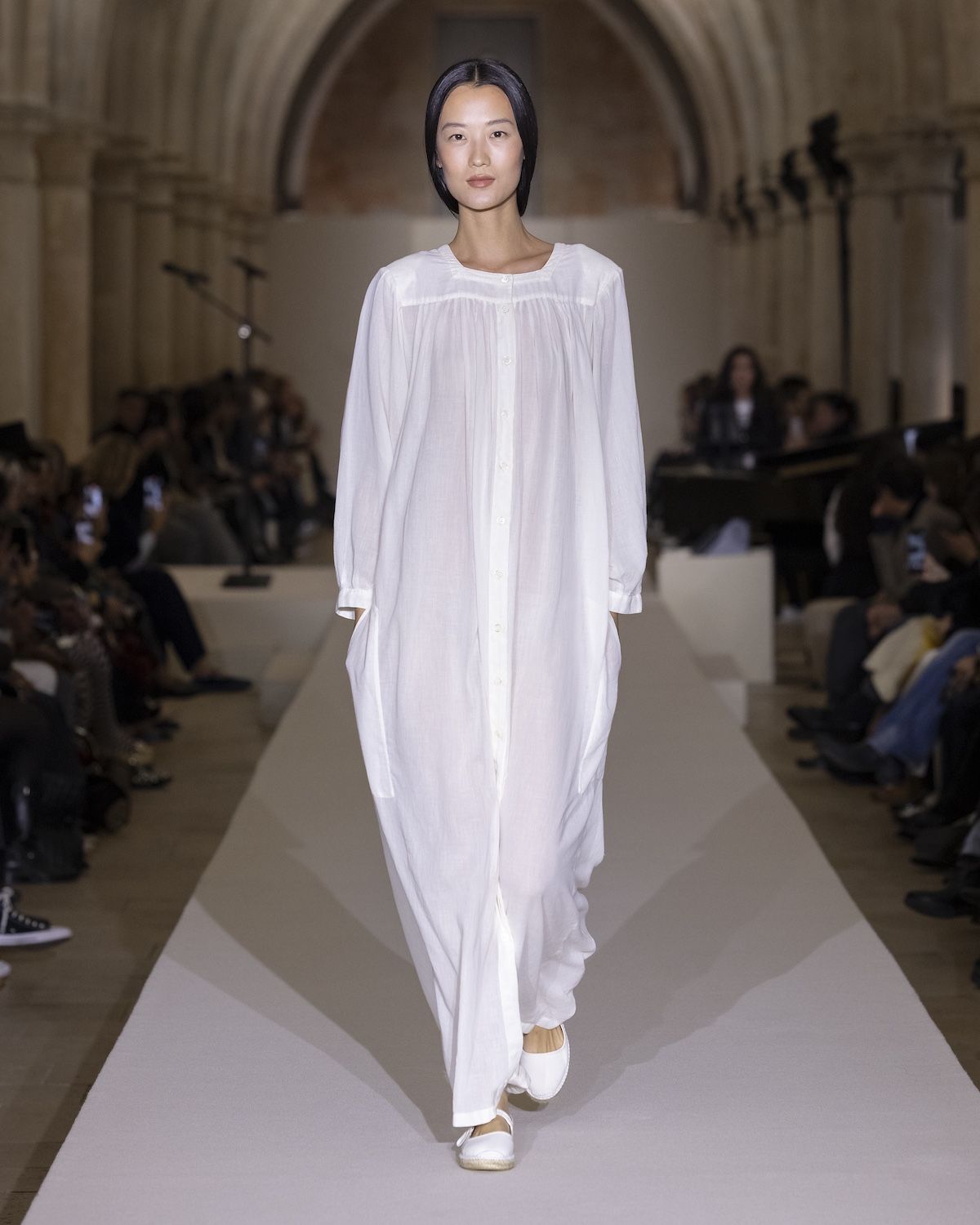 Agnes B S/S 2026 runway show