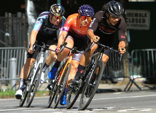 Images from the 2022 Harlem Skyscraper Cycling Classic