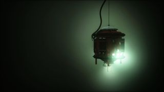 A saturation diving bell descends into the abyss in Still Wakes the Deep's expansion.