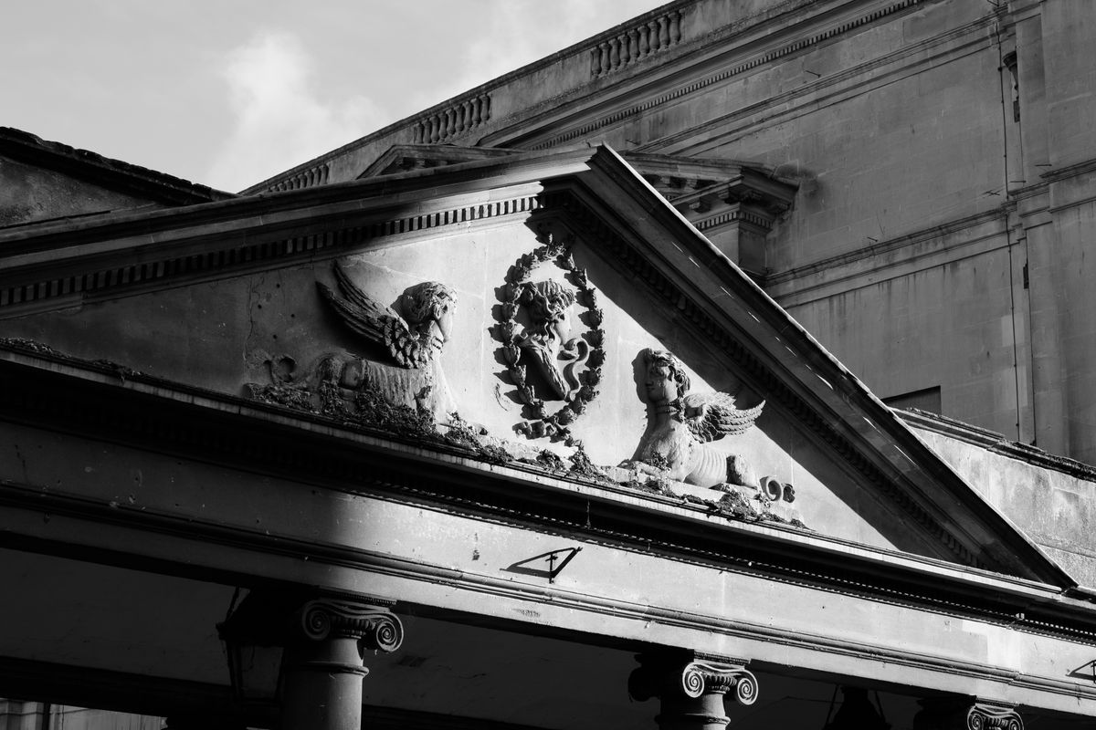 A photo of masonry in black and white