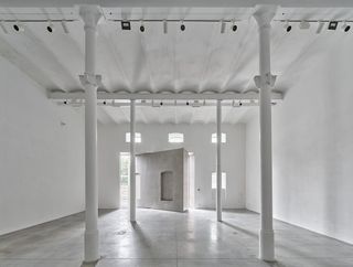 PLATO Ostrava Gallery by KWK Promes white interior of gallery