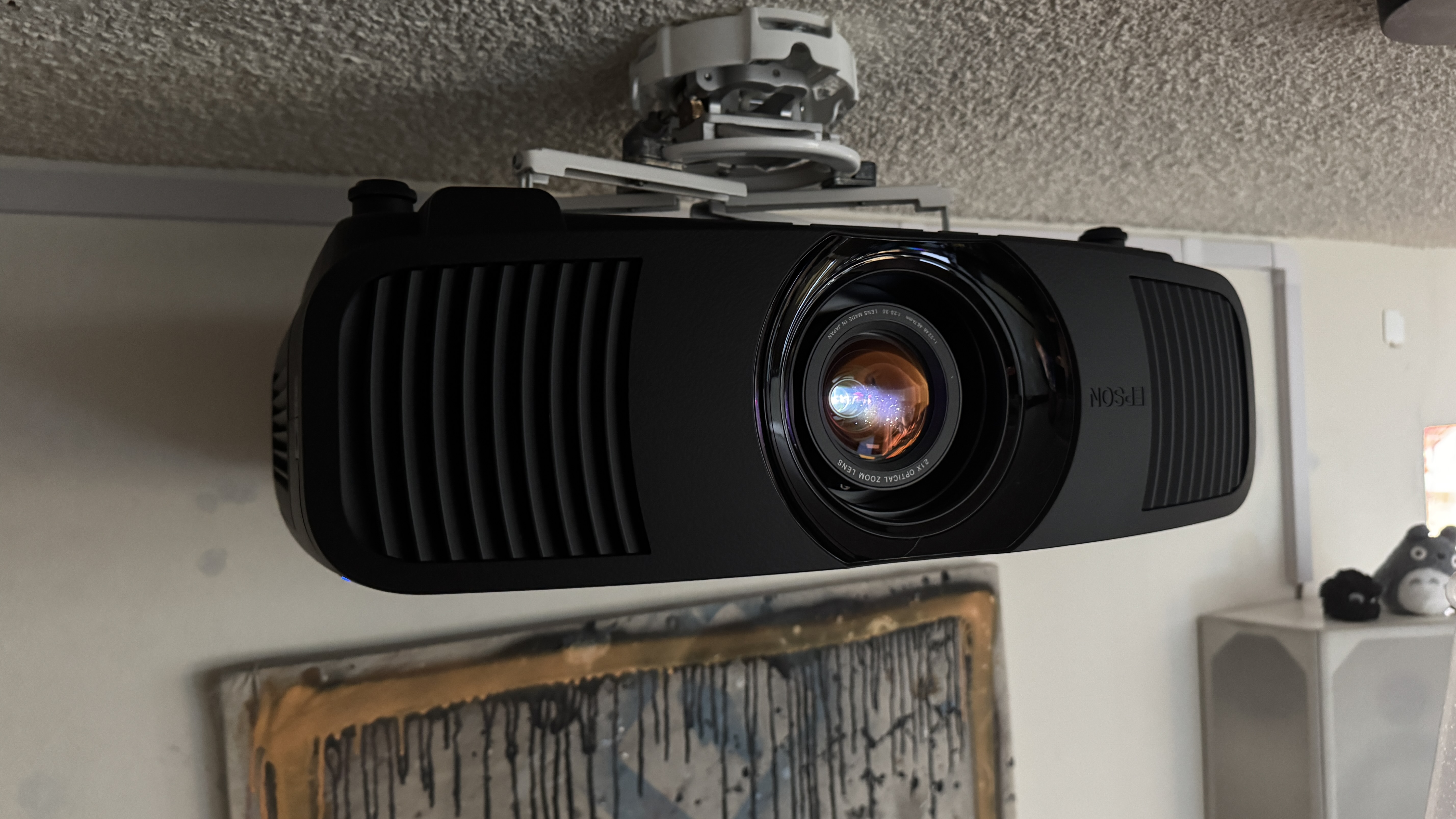 Epson Pro Cinema LS9000 mounted on ceiling