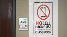 No cell phone use in classroom sign