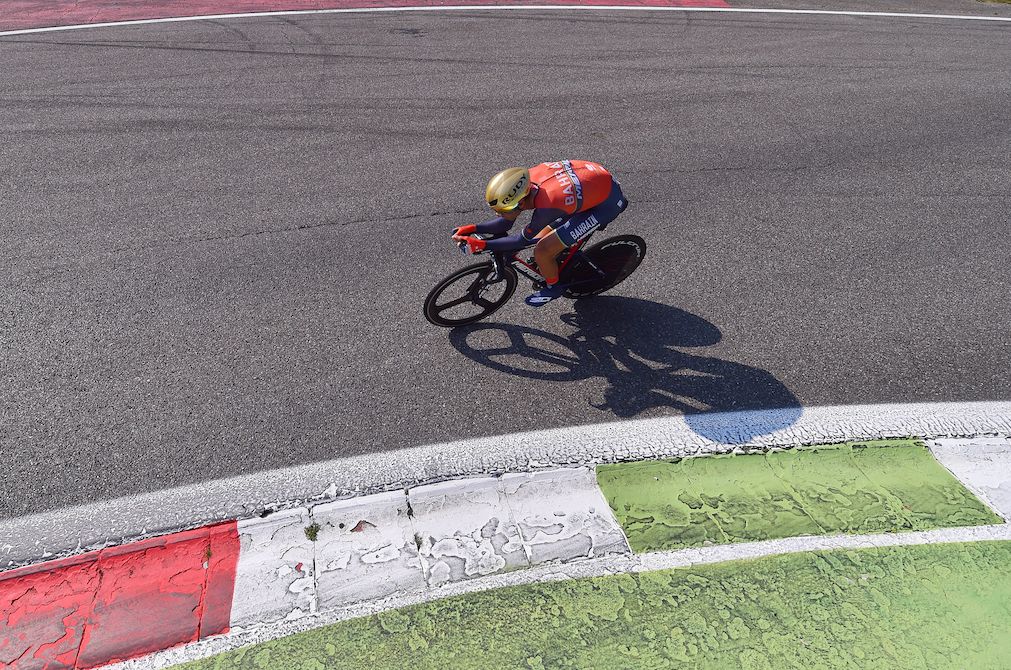 Vincenzo Nibali en route to third overall at the Giro d'Italia