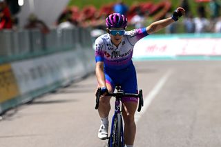 Stage 9 - Giro d'Italia Donne: Kristen Faulkner wins stage 9 with solo attack