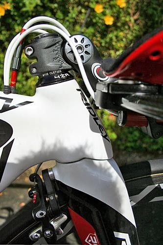 The Dean's head tube has a beak
