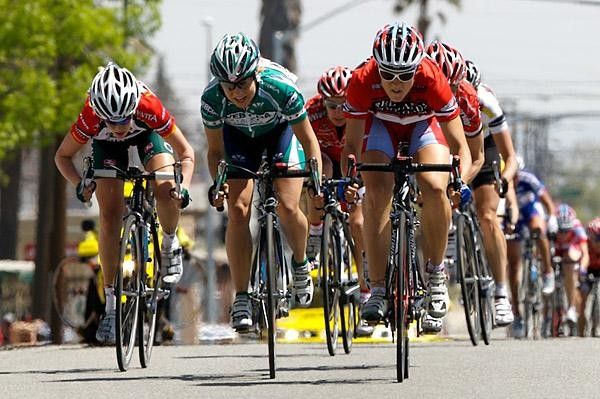 Kat opens up the sprint on her way to the stage win
