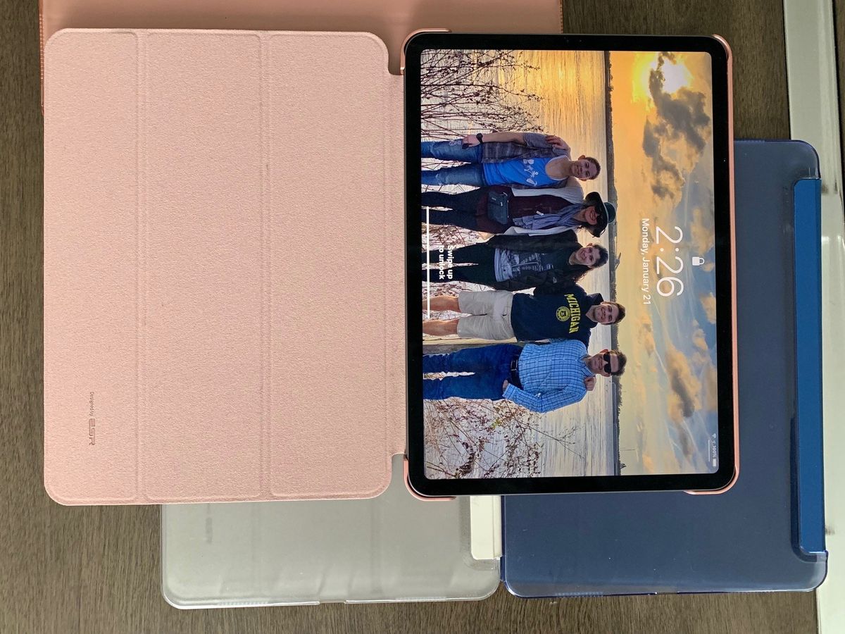 ESR Trifold Smart Case for iPad Pro 2018