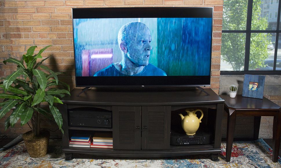 TCL 6 Series 65inch Roku TV (65R617) Full Review and Benchmarks