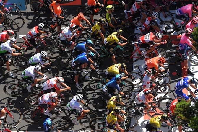 The riders line up in Geelong, Australia, for the 2019 Cadel Evans Great Ocean Road Race